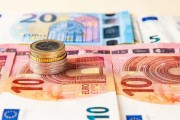 人民币1千等于多少新币(10新币等于多少人民币)