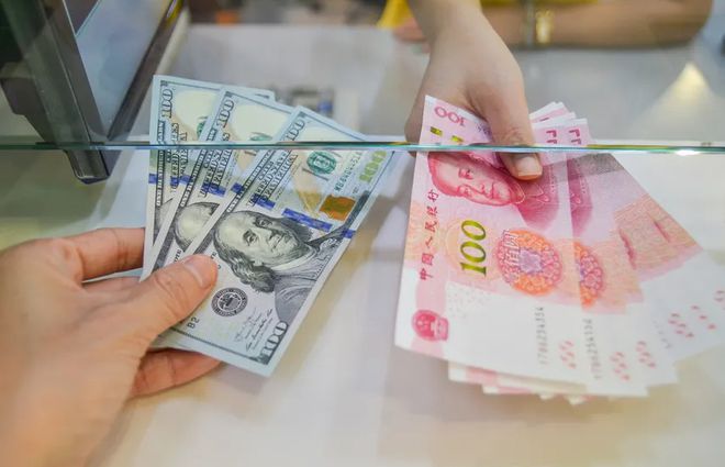 人民币贬值影响(人民币贬值影响哪些行业)