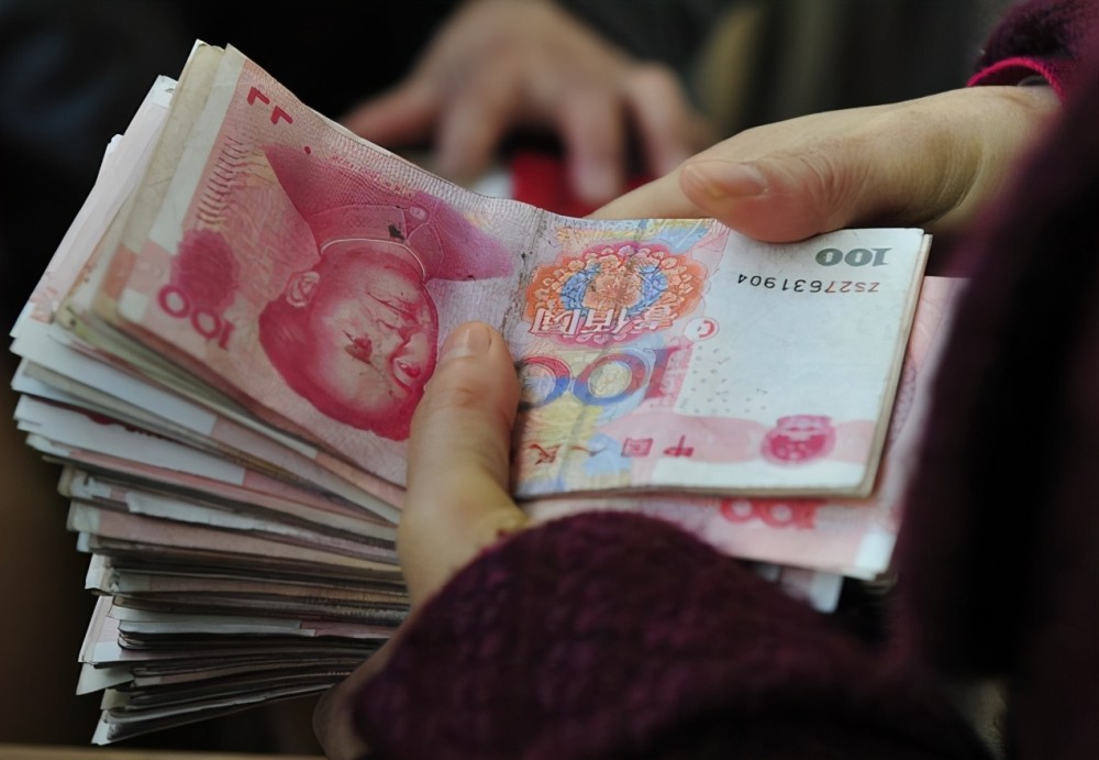 人民币贬值对存款有影(人民币贬值存款有影响吗)