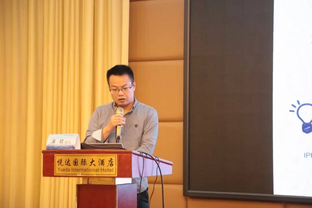 邱晓华(邱小华简历)